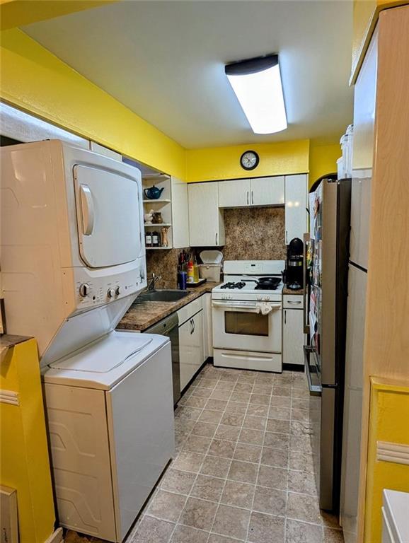 Photo of 2722 28th Street, Brooklyn, NY 11235 (MLS # 504195)