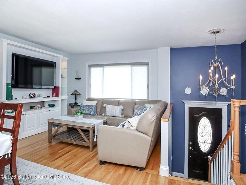 Photo of 841 Rensselaer Avenue, Staten Island, NY 10309 (MLS # 500200)