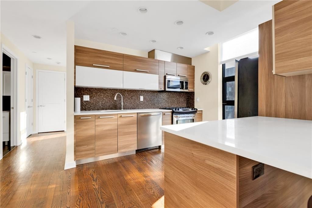 Photo of 2833 Ocean Parkway #B5, Brooklyn, NY 11235 (MLS # 498427)