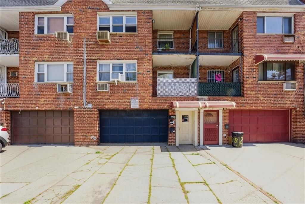 Photo of 2009 55th Street, Brooklyn, NY 11234 (MLS # 500781)