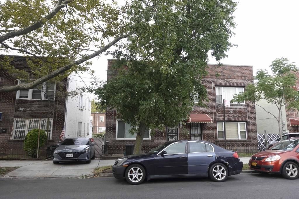 Photo of 966 104th Street, Brooklyn, NY 11236 (MLS # 494339)