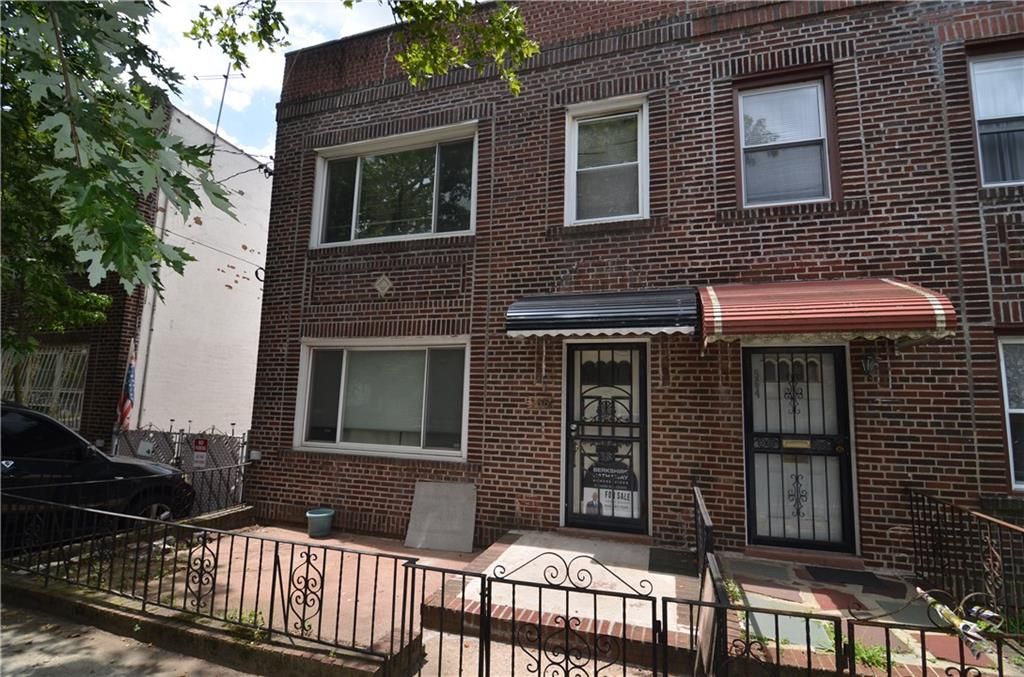 Photo of 966 104th Street, Brooklyn, NY 11236 (MLS # 494339)