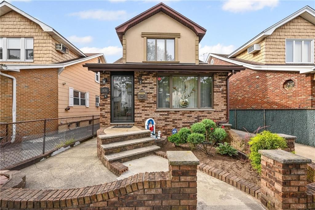 Photo of 1836 72nd Street, Brooklyn, NY 11204 (MLS # 496139)