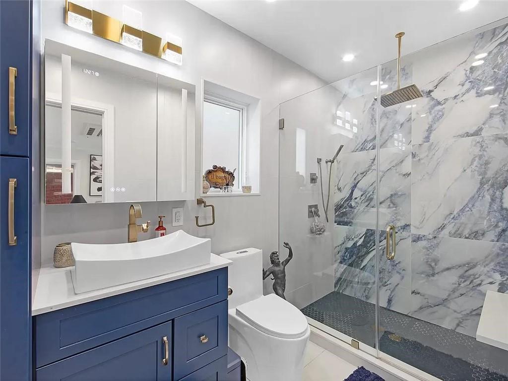 4906 21st Avenue, East Elmhurst, New York image 14