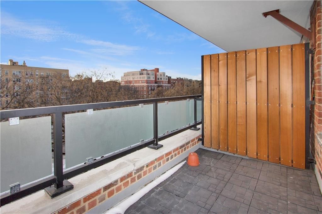 Photo of 525 Ocean Parkway #4J, Brooklyn, NY 11218 (MLS # 498758)
