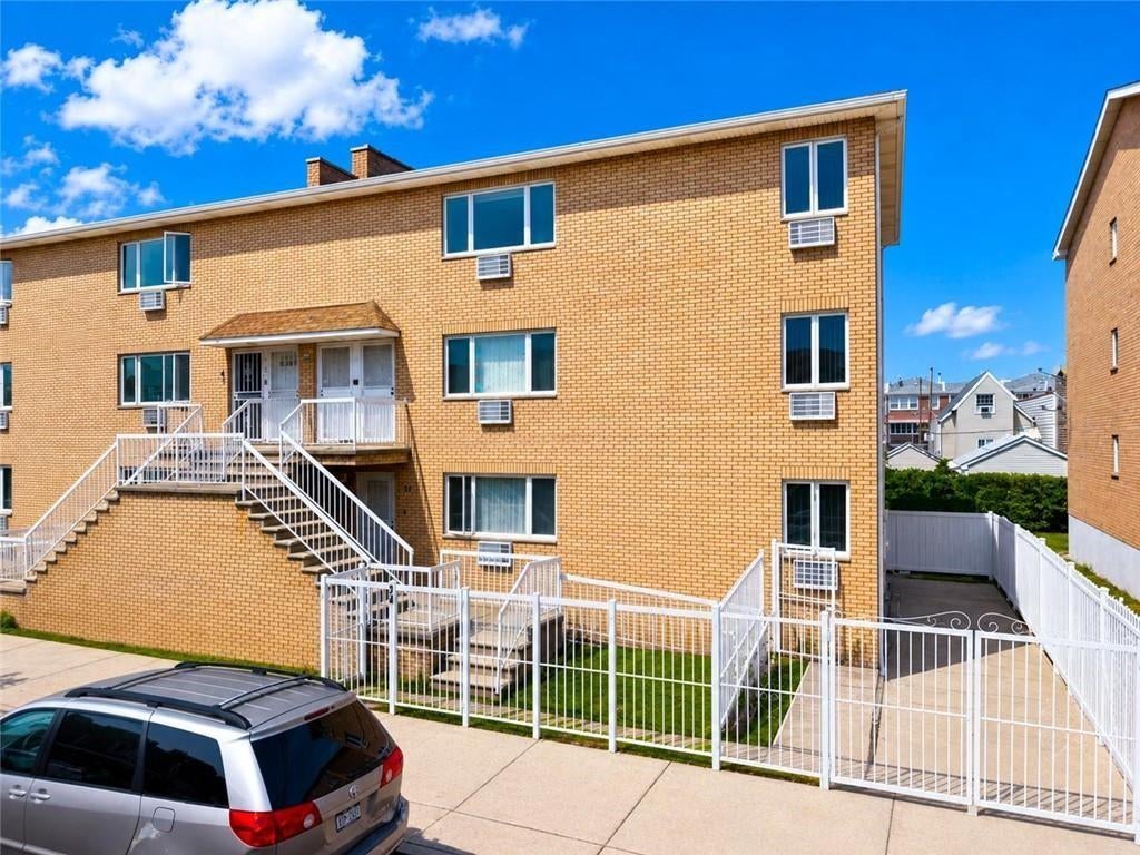 Photo of 24 Bay 47th Street, Brooklyn, NY 11214 (MLS # 505103)
