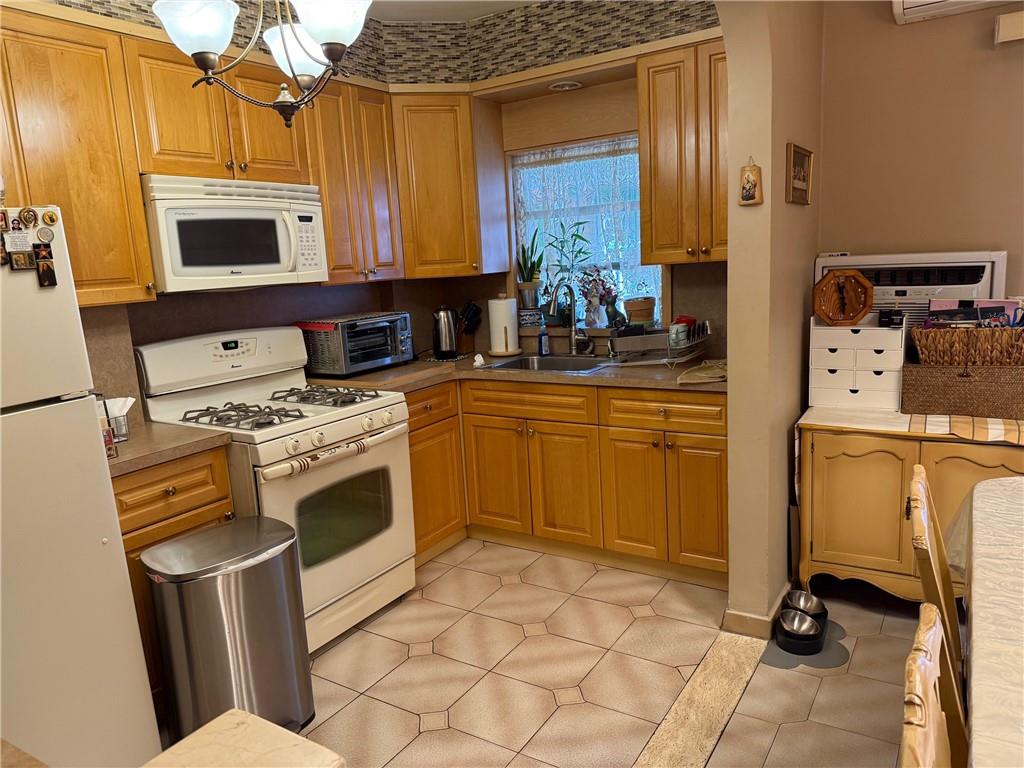 6635 16th Avenue, Brooklyn, New York image 5