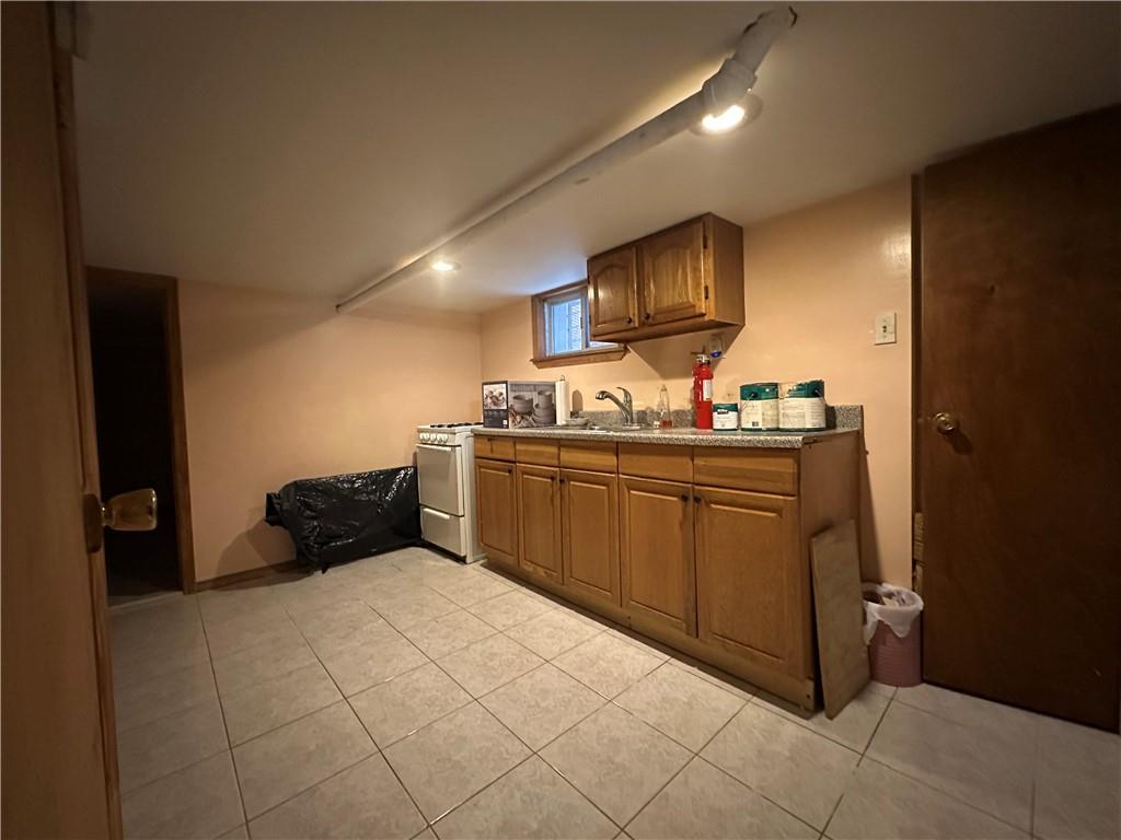 10421 171st Street, Jamaica, New York image 21