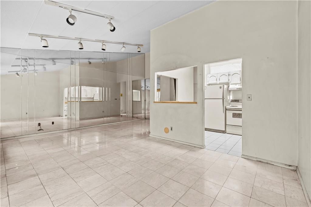 Photo of 101-06 4th Avenue #26E, Brooklyn, NY 11209 (MLS # 496478)