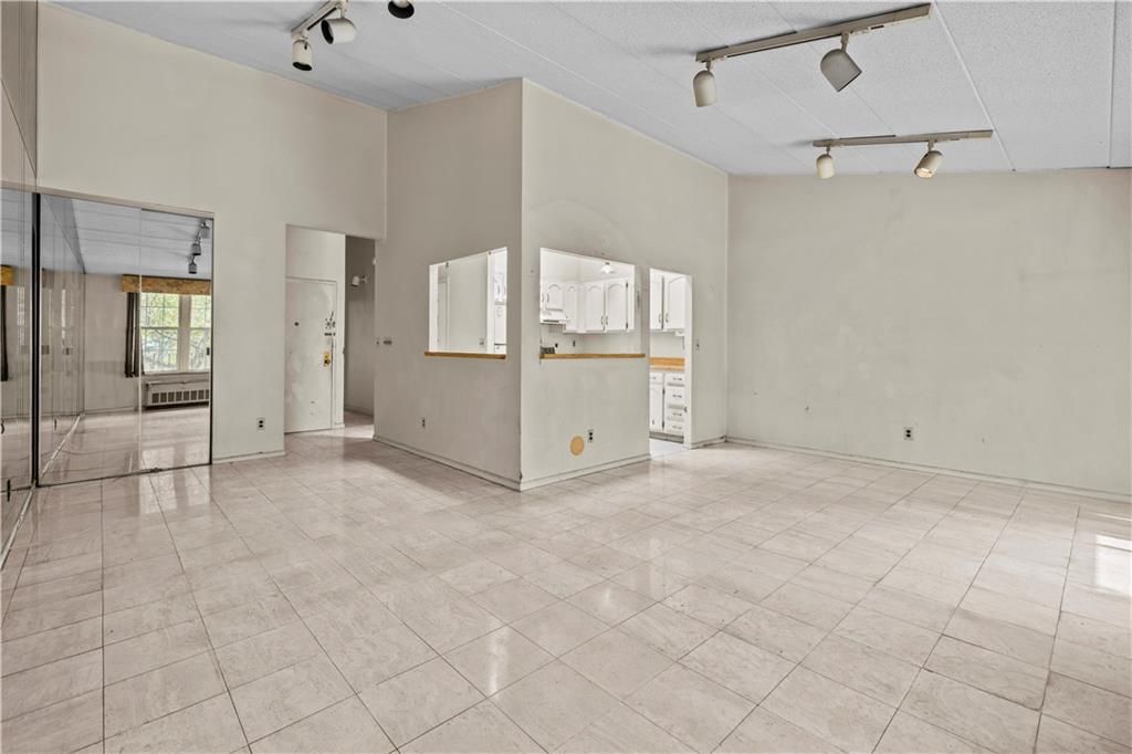 Photo of 101-06 4th Avenue #26E, Brooklyn, NY 11209 (MLS # 496478)