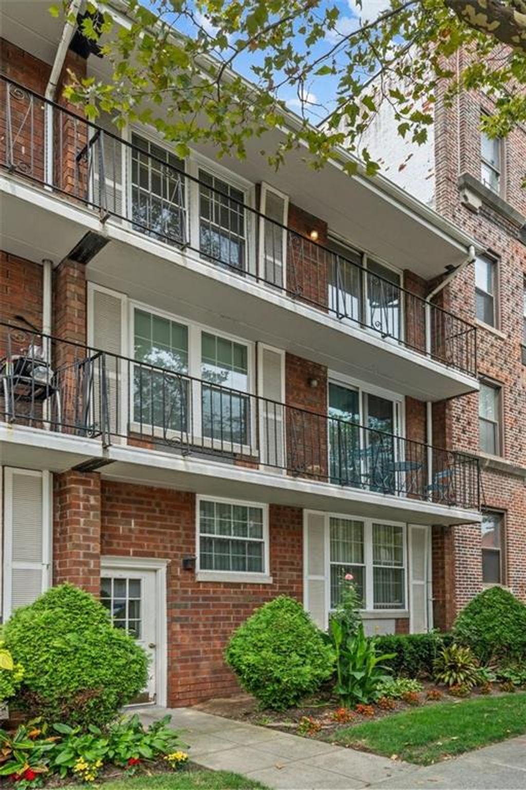 Photo of 101-06 4th Avenue #26E, Brooklyn, NY 11209 (MLS # 496478)