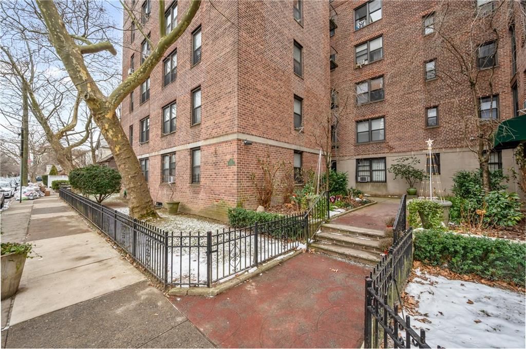 Photo of 40 89th Street #5A, Brooklyn, NY 11209 (MLS # 497995)