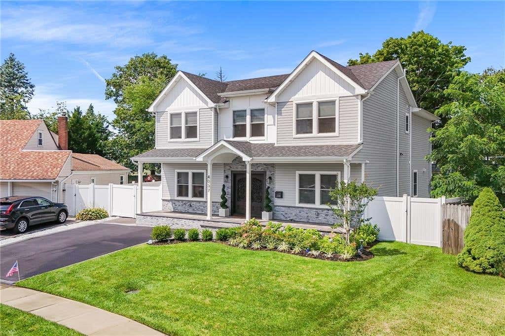 Photo of 4037 Jean Avenue, Other, NY 11714 (MLS # 503111)