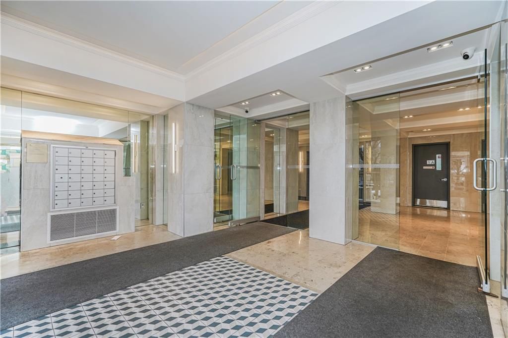 Photo of 60 Oceana Drive #5B, Brooklyn, NY 11235 (MLS # 499074)