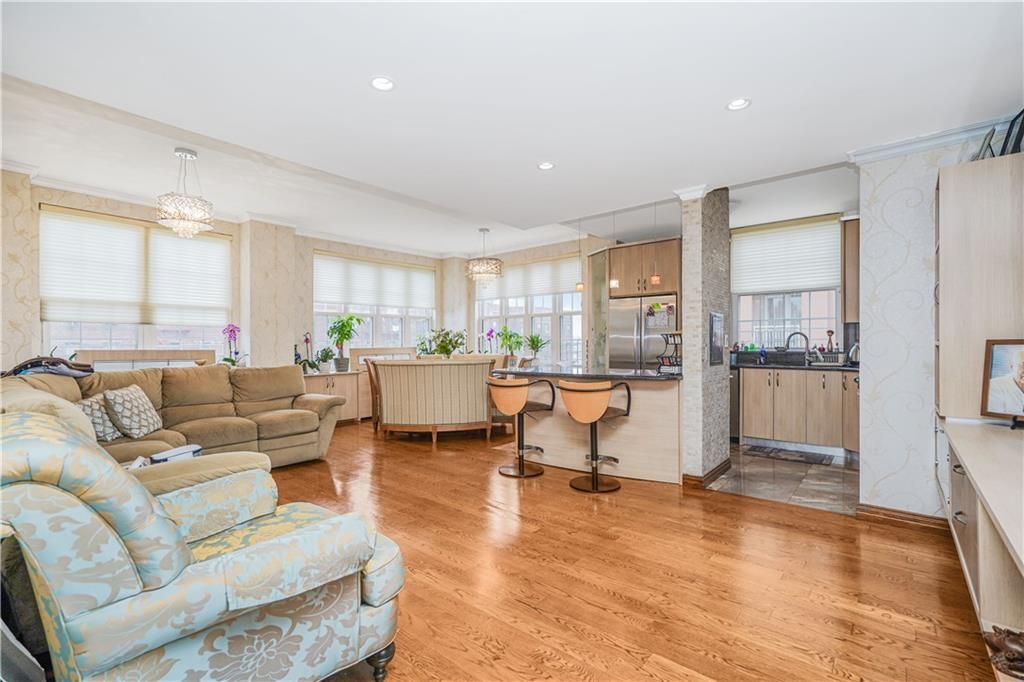 Photo of 60 Oceana Drive #5B, Brooklyn, NY 11235 (MLS # 499074)