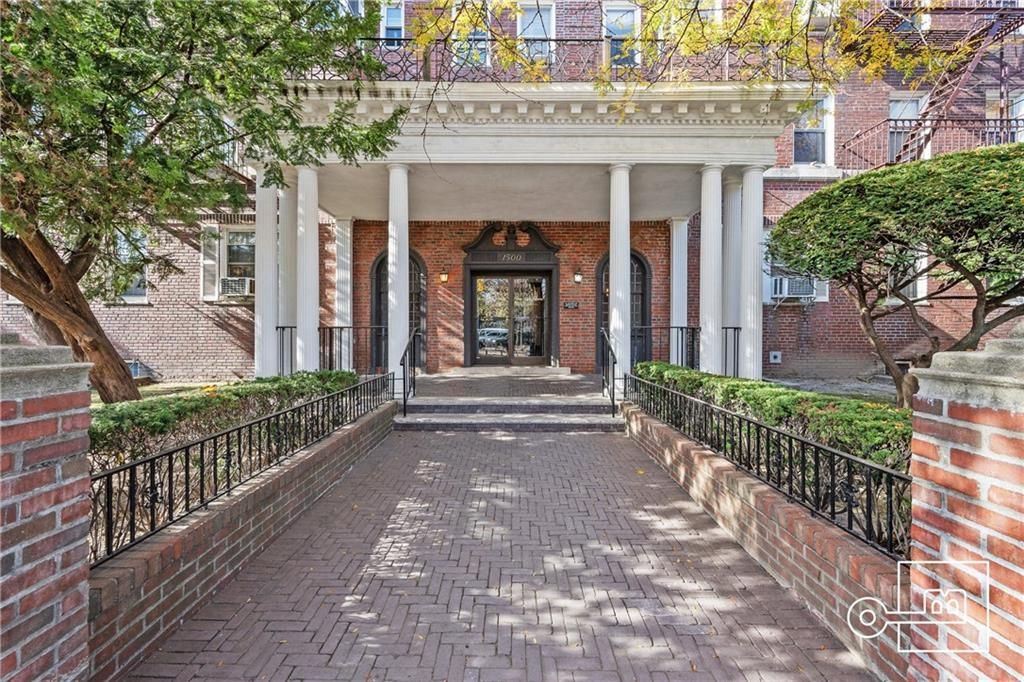 Photo of 1500 Ocean Parkway #1K, Brooklyn, NY 11230 (MLS # 488966)
