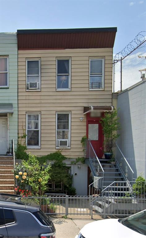 Multifamily For Sale - 320 42nd Street<br/> Kings County, Brooklyn, NY 11232