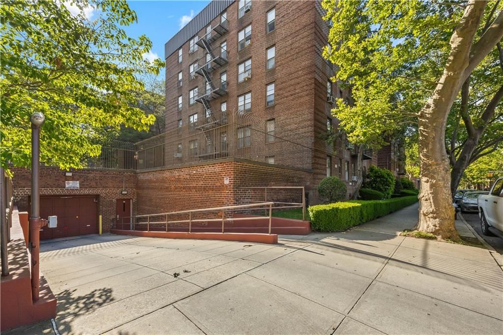 Photo of 2212 Brigham Street #1H, Brooklyn, NY 11229 (MLS # 493974)