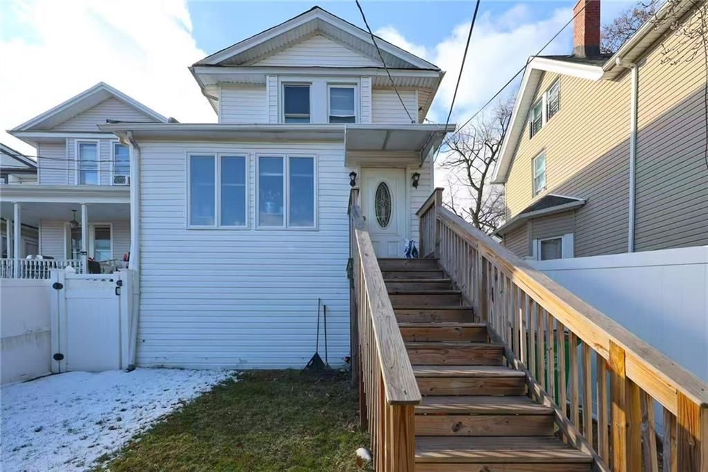 Photo of 148 York Avenue, Staten Island, NY 10301 (MLS # 498159)