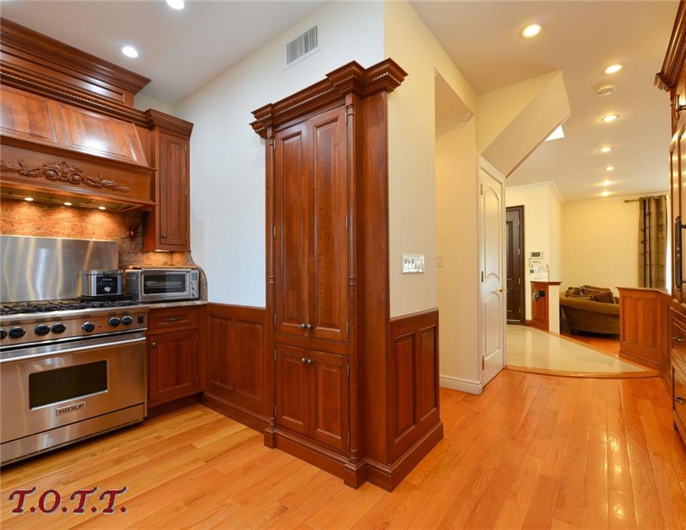 2307 66th Street, Brooklyn, New York image 12