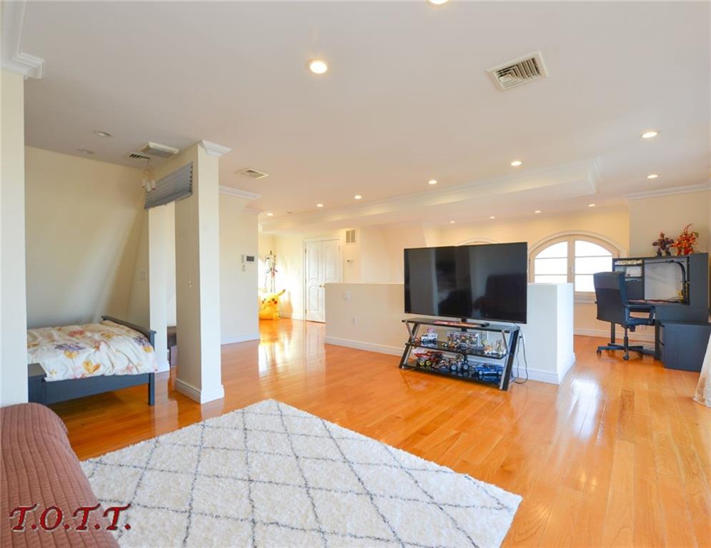 2307 66th Street, Brooklyn, New York image 17