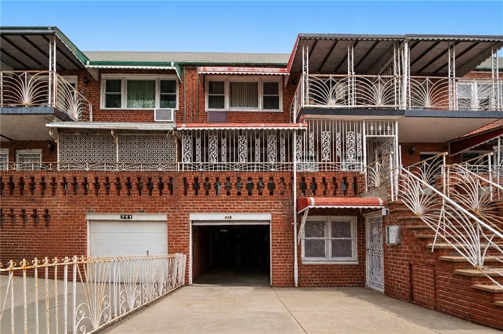 Photo of 715 Rockaway Parkway, Brooklyn, NY 11236 (MLS # 499954)