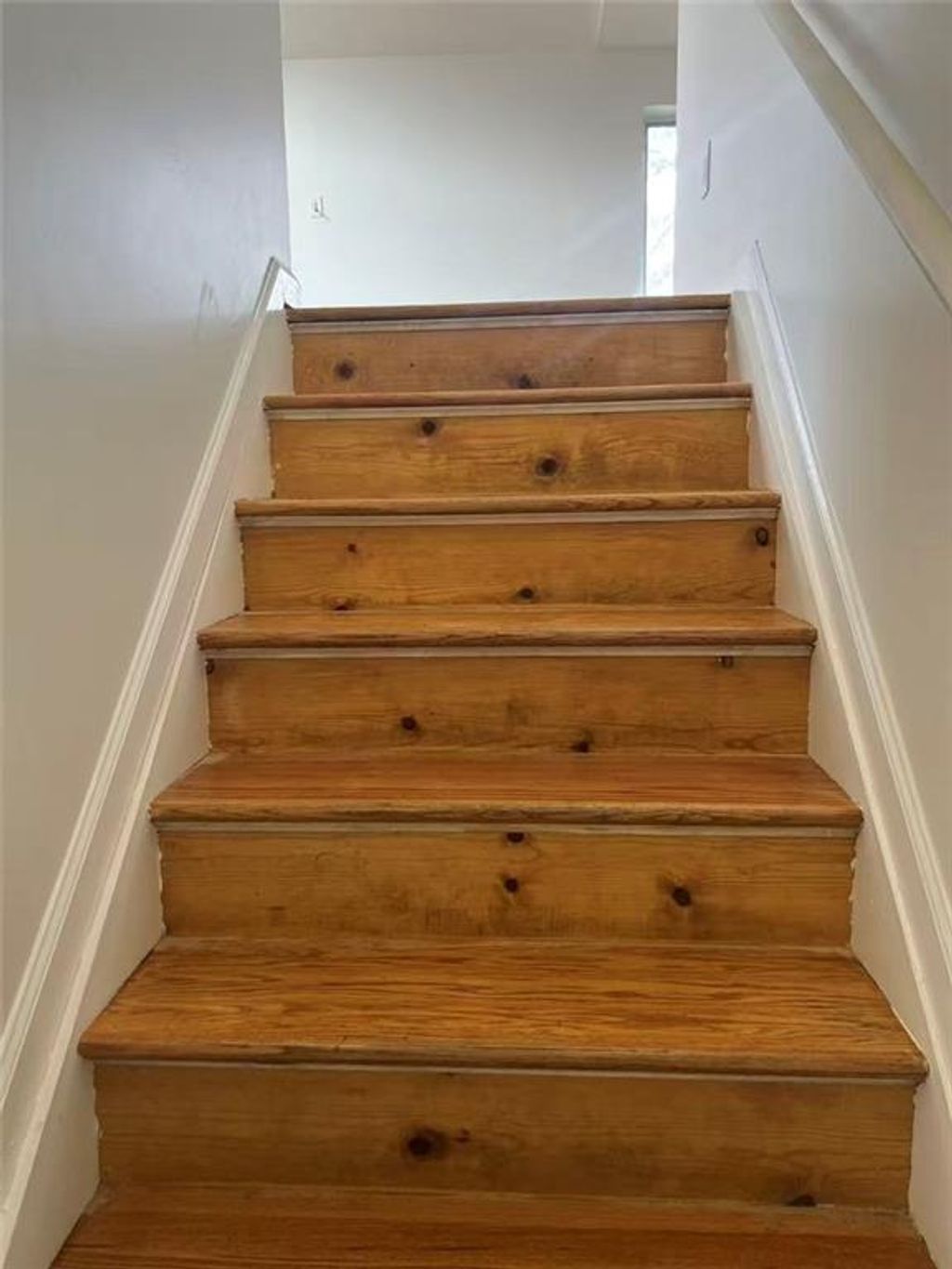 Photo of 75 Brewster Street, Staten Island, NY 10302 (MLS # 499790)