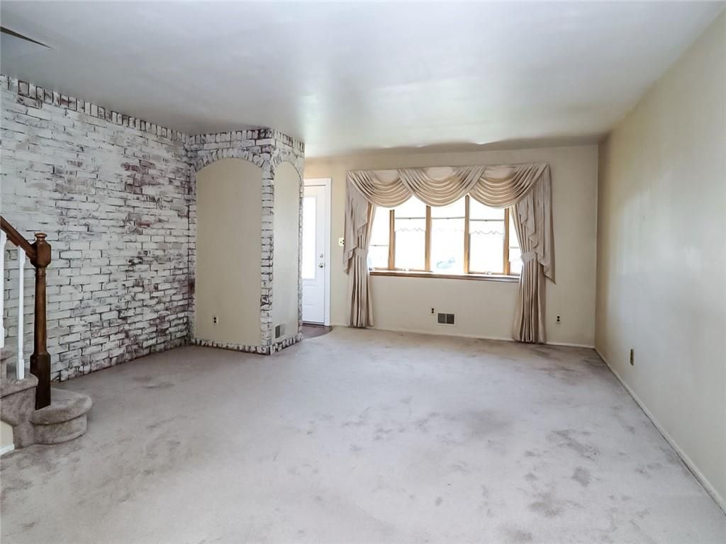 Photo of 87 Tysens Lane, Staten Island, NY 10306 (MLS # 500429)