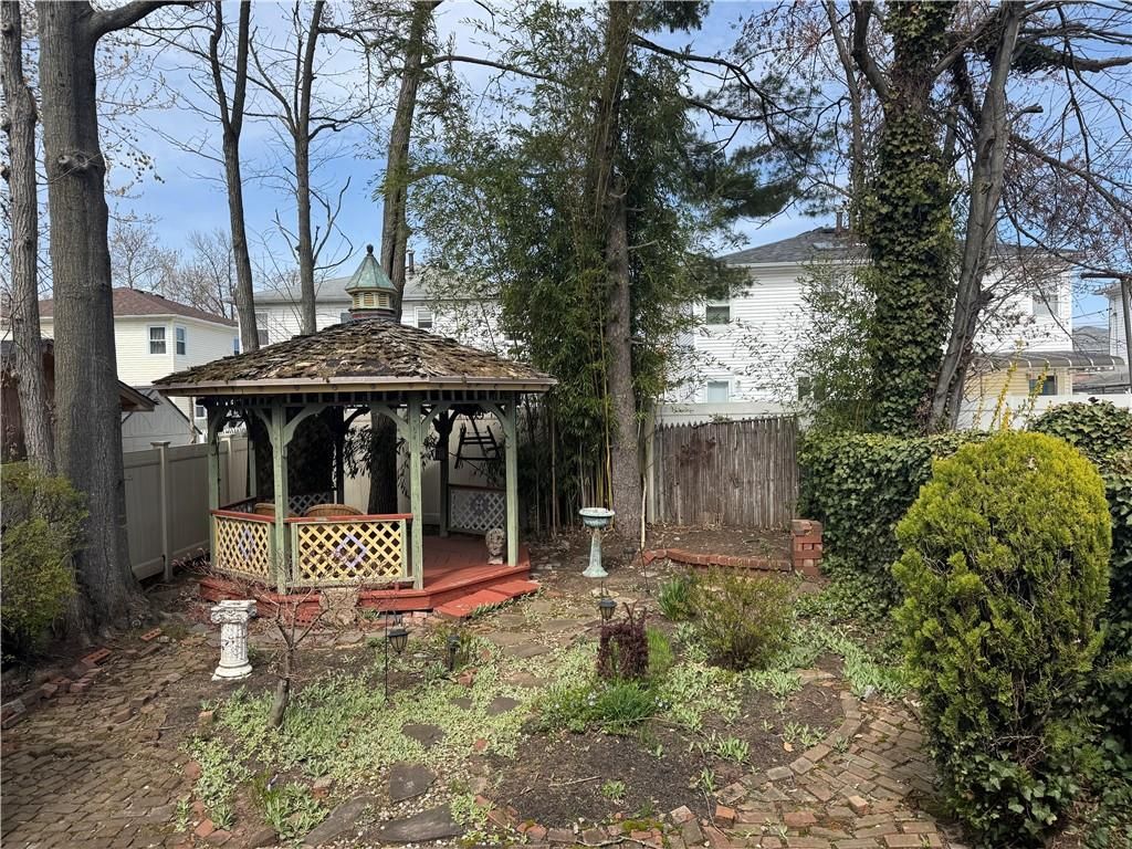 Photo of 87 Tysens Lane, Staten Island, NY 10306 (MLS # 500429)
