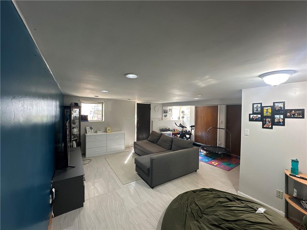 68-10 60th Drive, Queens, New York image 13