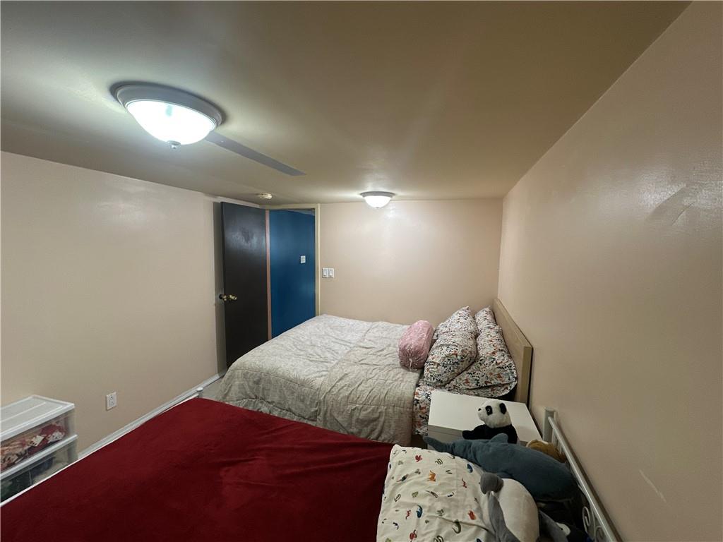 68-10 60th Drive, Queens, New York image 15