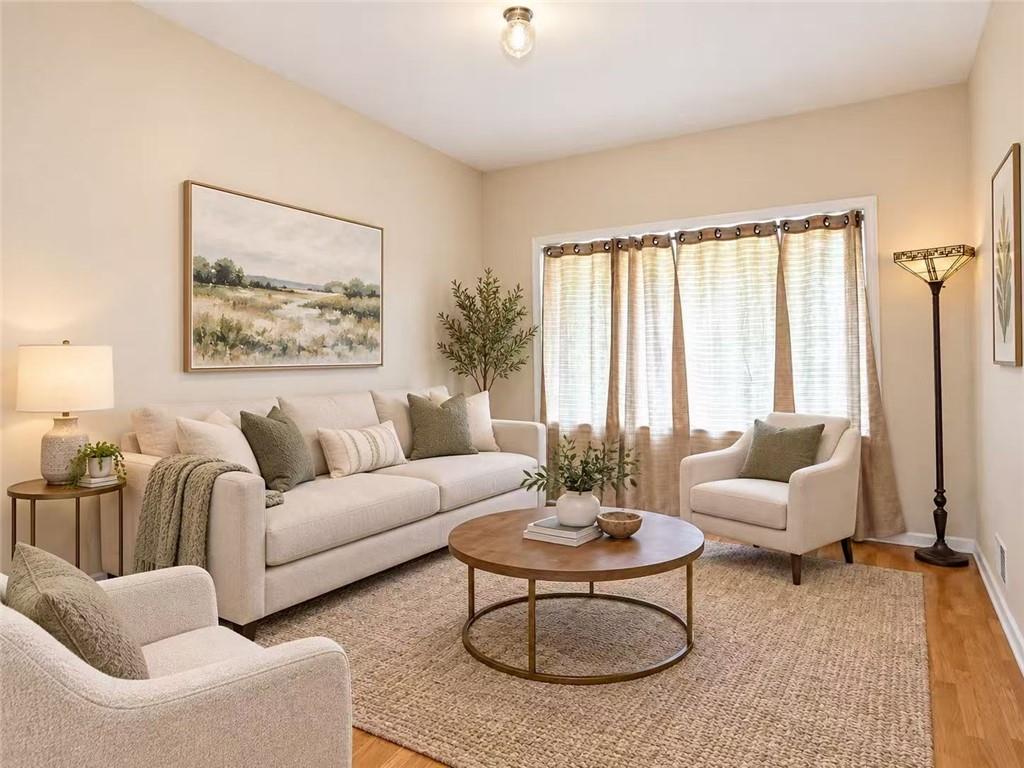 Photo of 152 Seneca Avenue, Staten Island, NY 10301 (MLS # 504729)