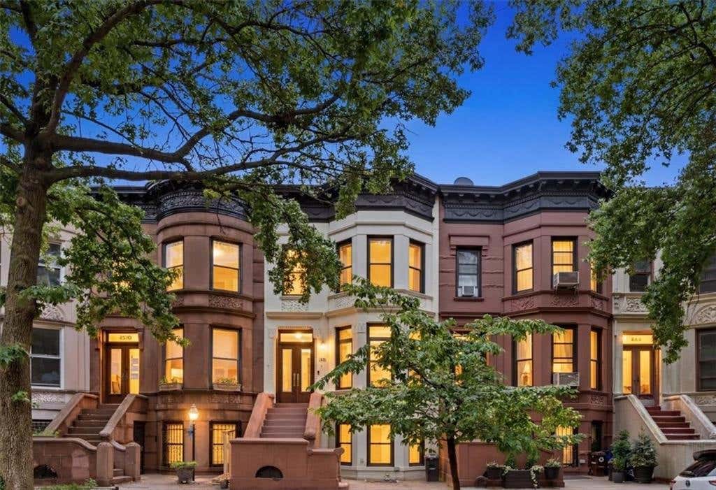 Photo of 208 Lincoln Road, Brooklyn, NY 11225 (MLS # 503499)