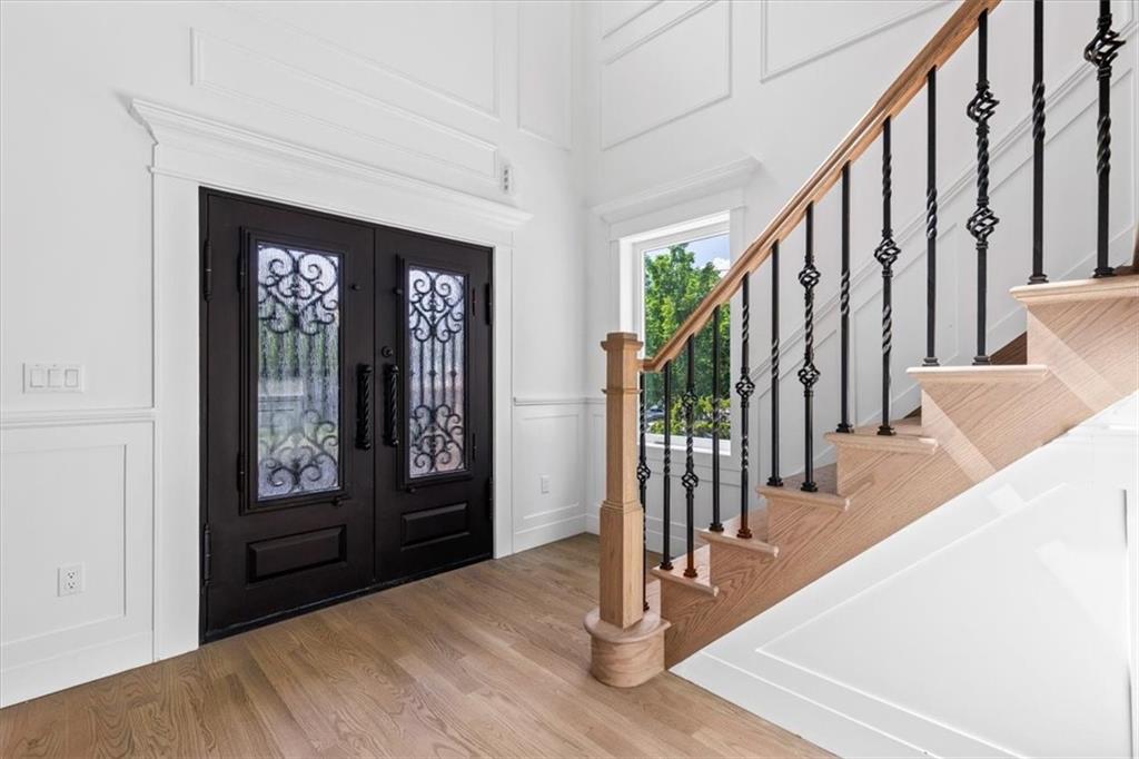 Photo of 197 Finlay Avenue, Staten Island, NY 10307 (MLS # 504351)