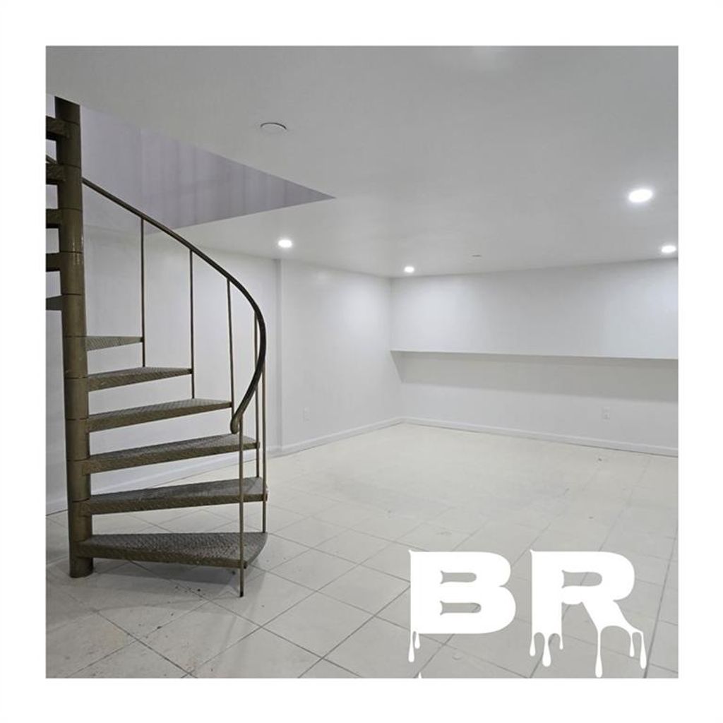 Photo of 1111 Sheepshead Bay Road #1B, Brooklyn, NY 11229 (MLS # 500454)