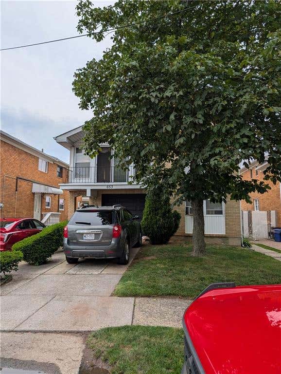 Photo of 653 Hylan Boulevard, Staten Island, NY 10305 (MLS # 502713)