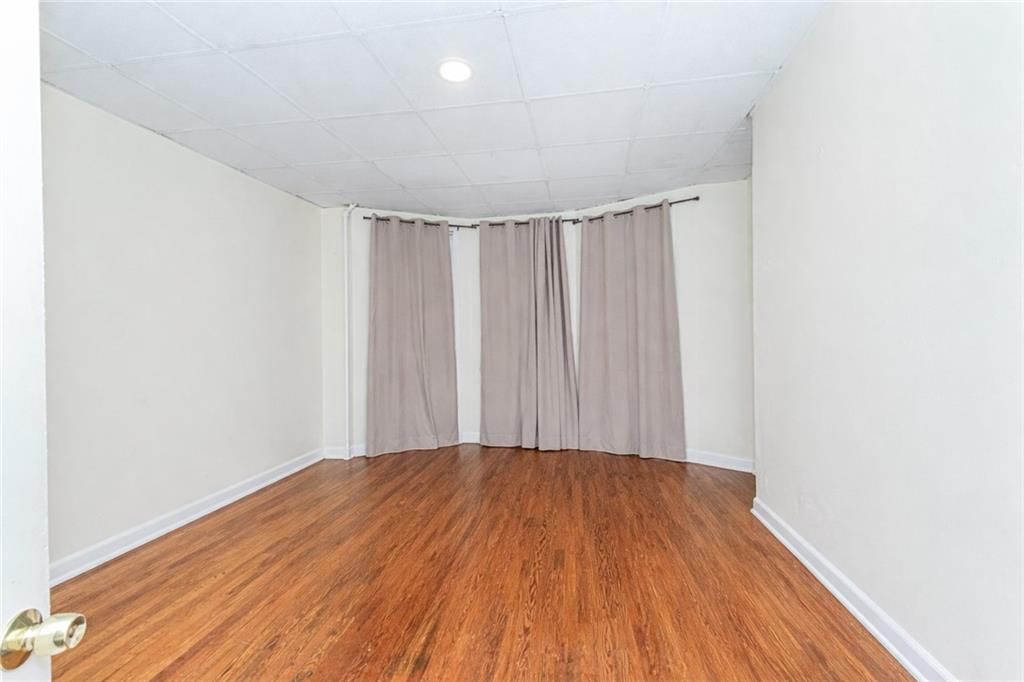 Photo of 380 Saint Mark's Place #1, Brooklyn, NY 10301 (MLS # 500761)