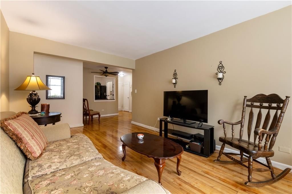 Photo of 34-40 78th Street #4C, Jackson Heights, NY 11372 (MLS # 498419)