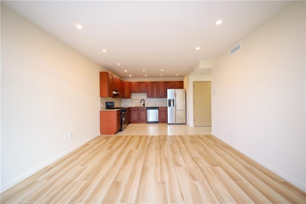 2818 West 17th Street #1B, Brooklyn, New York image 3