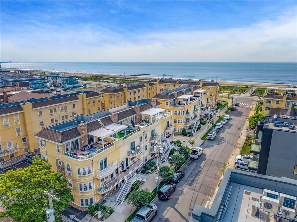 Photo of 188 Beach 101st Street #1B, Rockaway Park, NY 11694 (MLS # 502671)