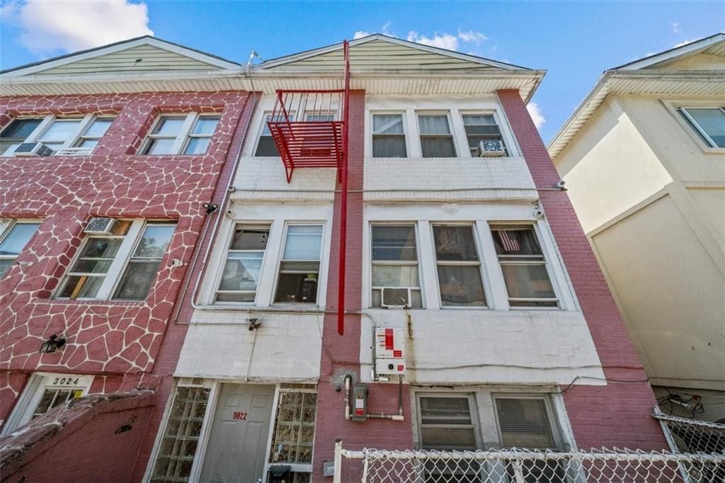 Photo of 3022 Brighton 8th Street, Brooklyn, NY 11235 (MLS # 495574)