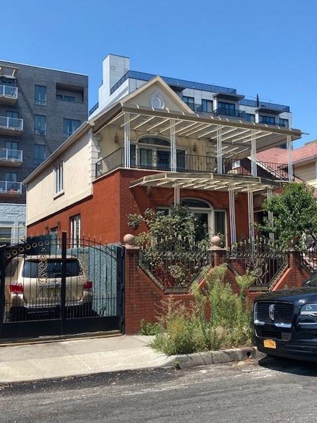 Photo of 34 Amherst Street, Brooklyn, NY 11235 (MLS # 494931)