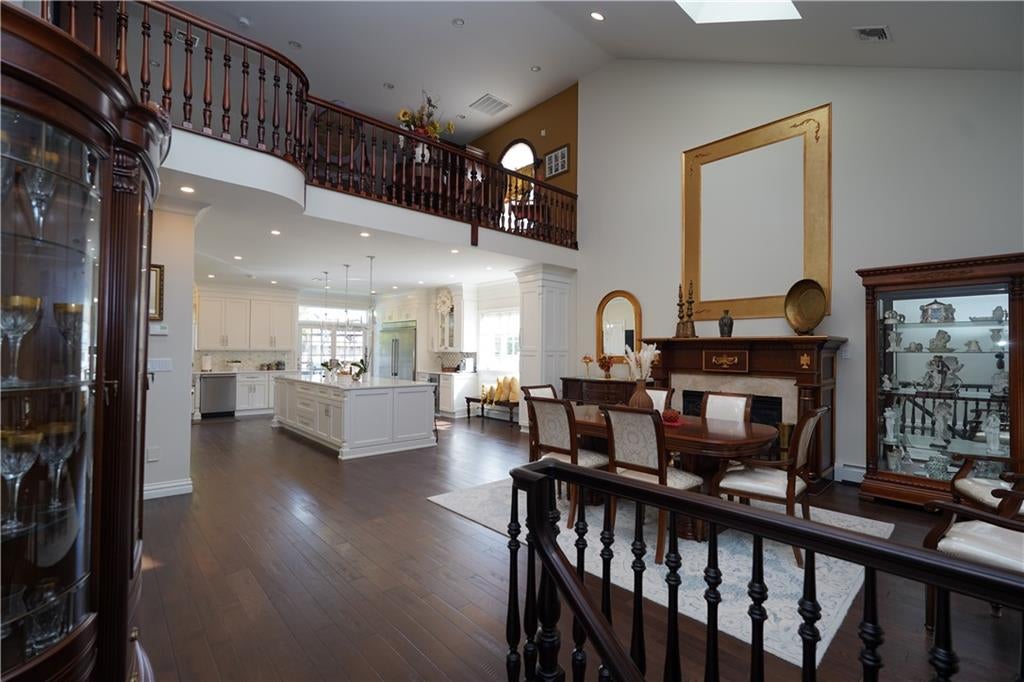 Photo of 337 Thomas Street, Staten Island, NY 10306 (MLS # 505433)