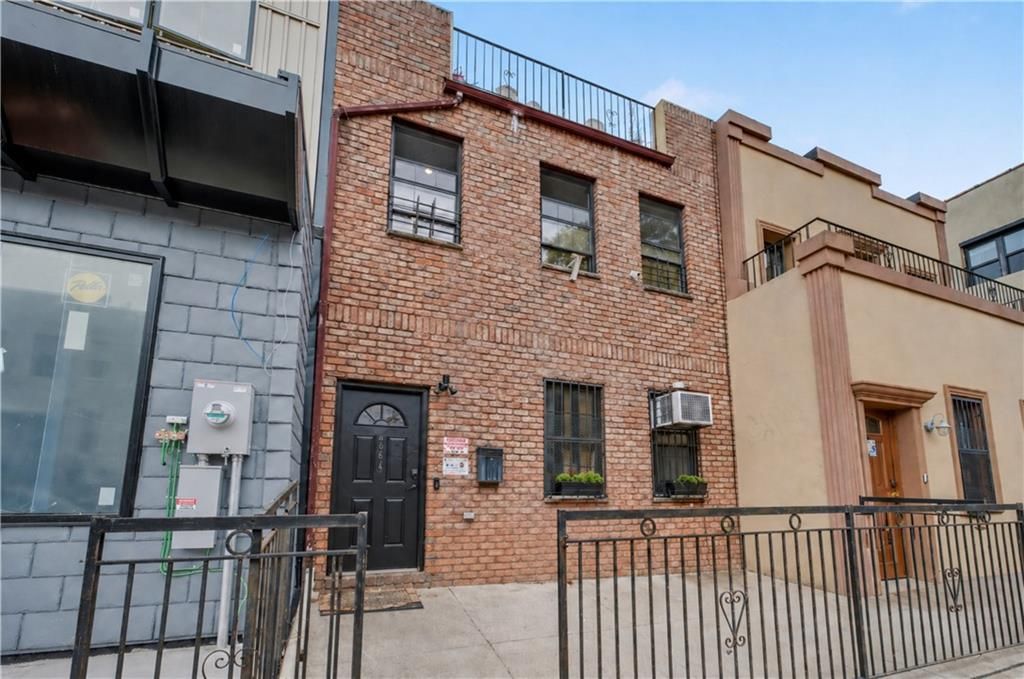 Photo of 364 Evergreen Avenue, Brooklyn, NY 11221 (MLS # 500861)