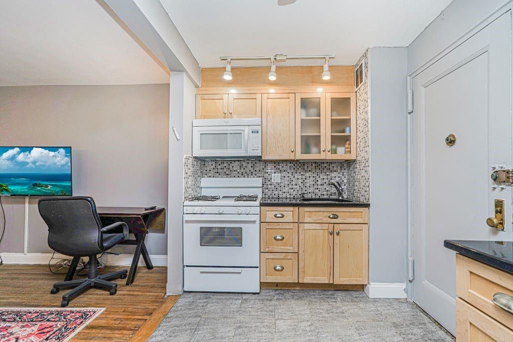 Photo of 150 End Avenue #1P, Brooklyn, NY 11235 (MLS # 498615)