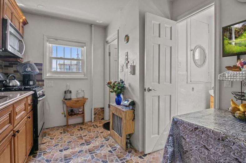 1505 54th Street, Brooklyn, New York image 3