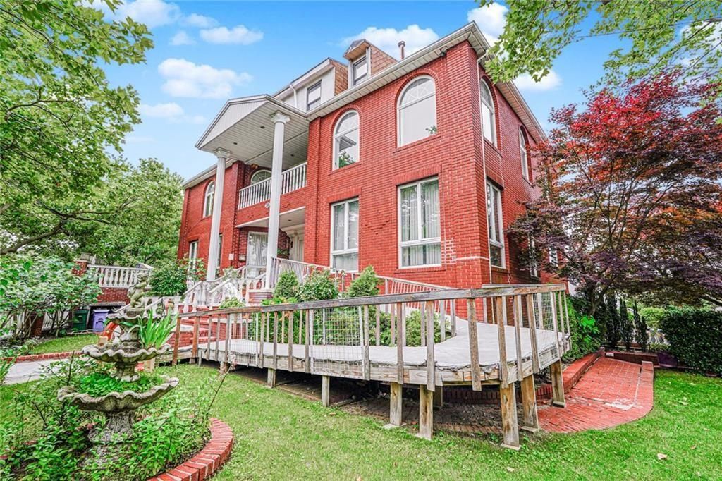 Photo of 38 Bassett Avenue, Brooklyn, NY 11234 (MLS # 500178)