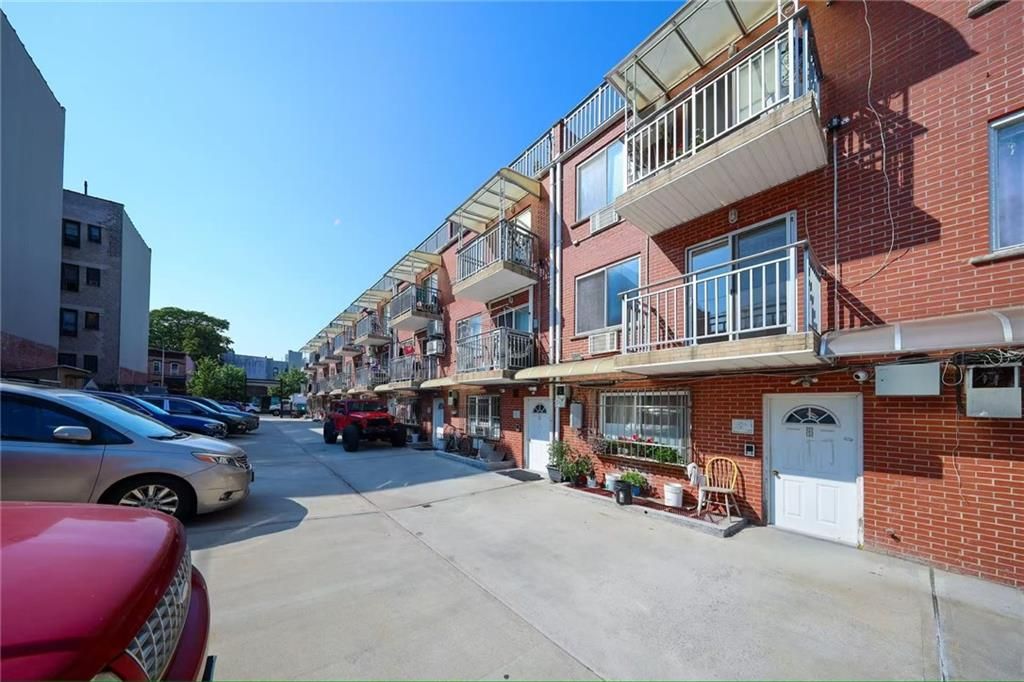Photo of 602 39th Street #205, Brooklyn, NY 11232 (MLS # 494901)