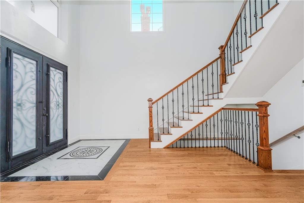 Photo of 32 Remsen Street, Staten Island, NY 10304 (MLS # 500406)