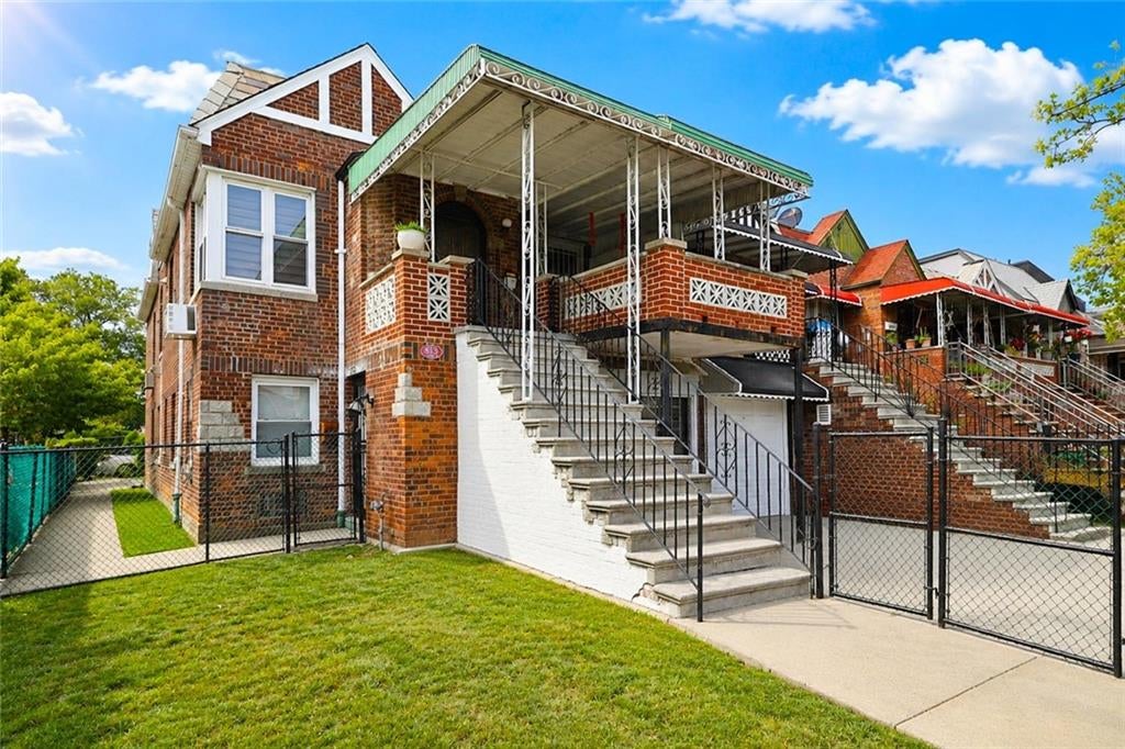 Photo of 815 Avenue Z, Brooklyn, NY 11235 (MLS # 501566)
